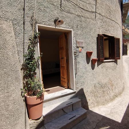 Villa Il Torrione à Poggio Bustone Extérieur photo