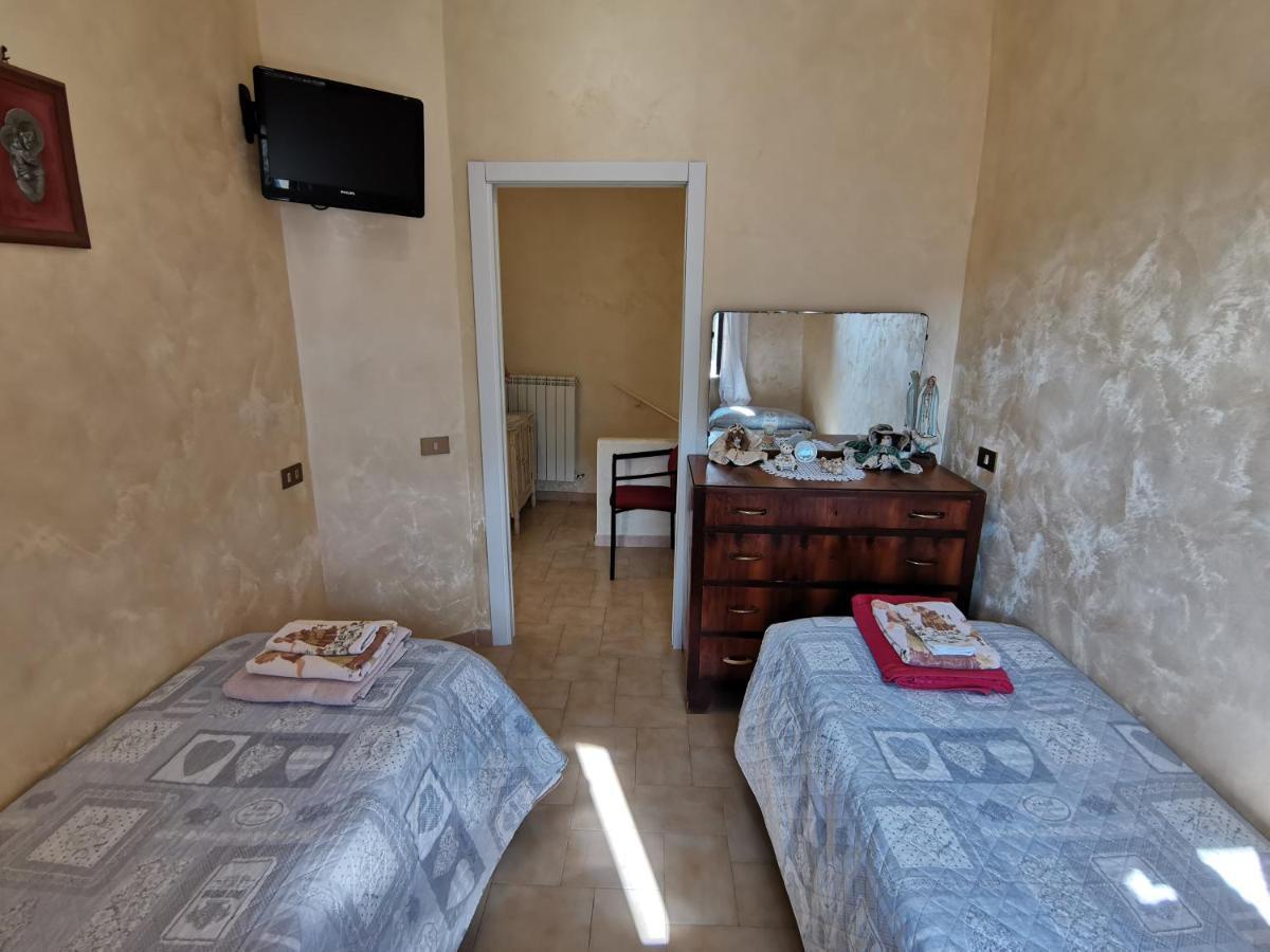 Villa Il Torrione à Poggio Bustone Extérieur photo