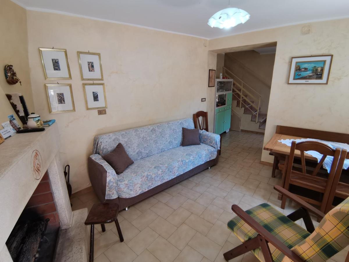 Villa Il Torrione à Poggio Bustone Extérieur photo